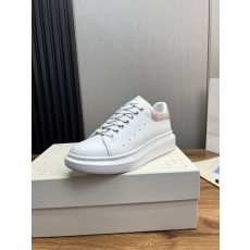 Alexander McQueen 커플 운동화 001-271354