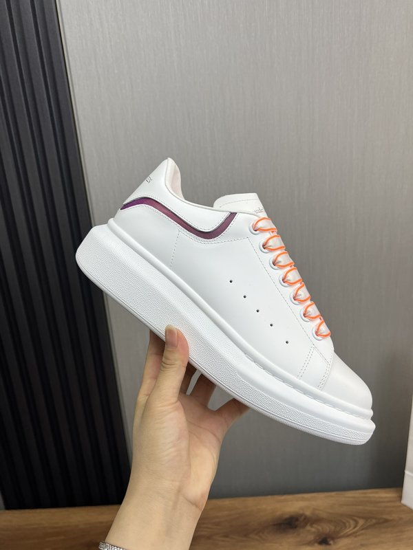 Alexander McQueen 커플 스니커즈 001-271361