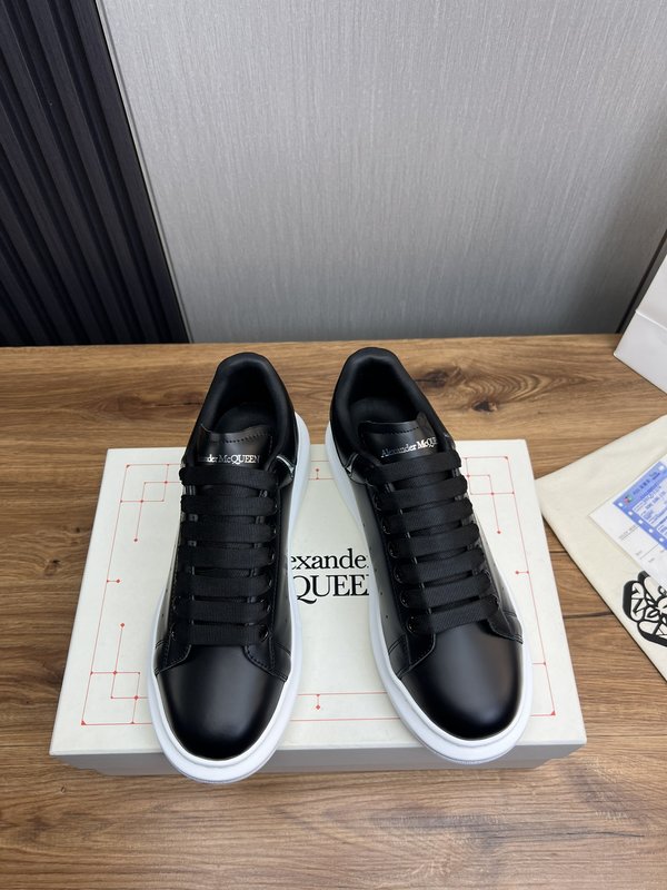 Alexander McQueen 최고급 버전 운동화 001-271369