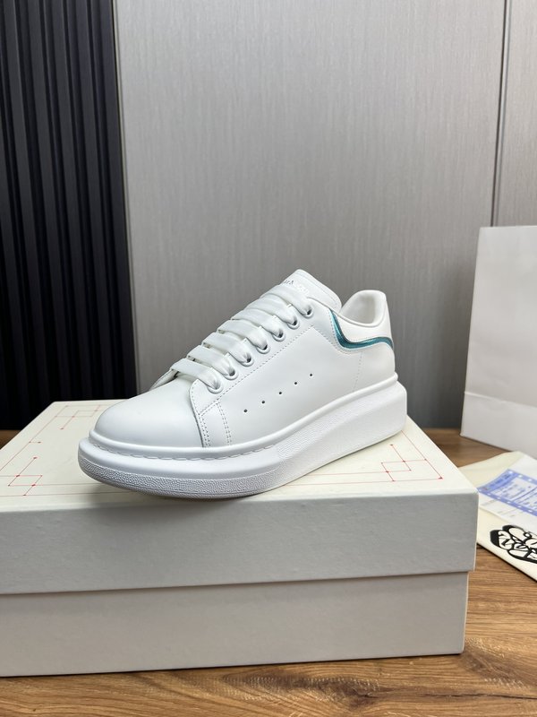 Alexander McQueen 커플 스니커즈 001-271388