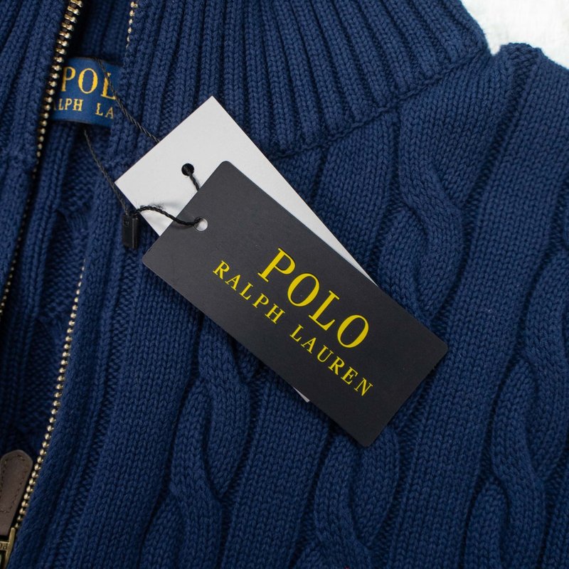 Ralph Lauren 자수 포니 케이블 니트 하프 집 001-271422