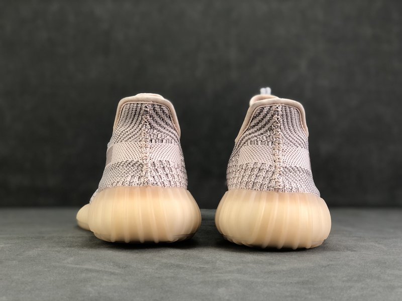 YEEZY 350 V2 핑크 스타라이트 바스프 001-271440