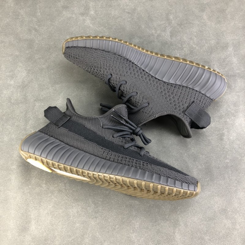 Yeezy 350 V2 블랙/베이지 001-271446