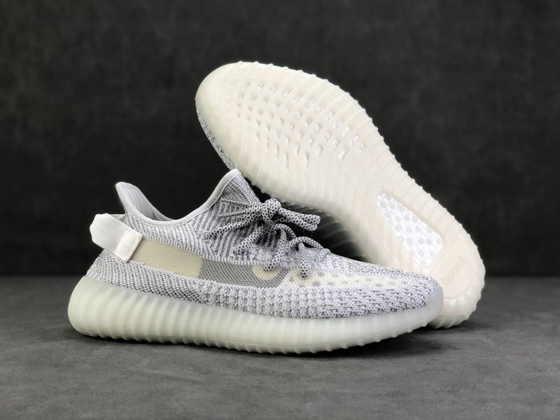 Yeezy 350 V2 화이트 스타더스트 001-271449