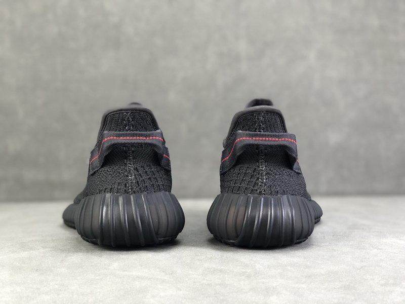 이지 350 v2 블랙 스타라이트 001-271450