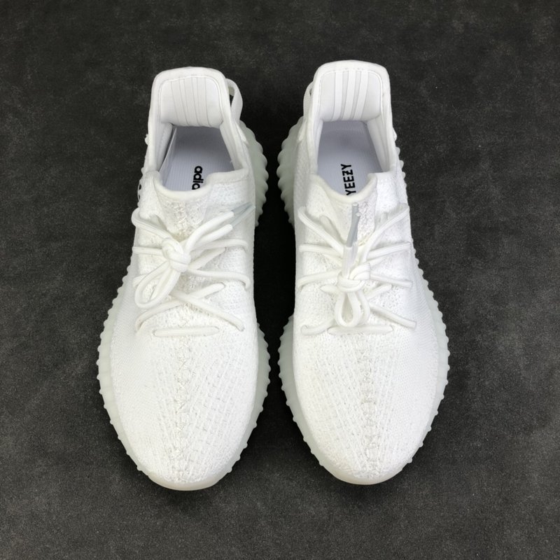YEEZY 350 V2 올화이트 001-271461