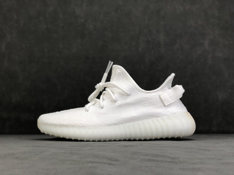 YEEZY 350 V2 올화이트 001-271461