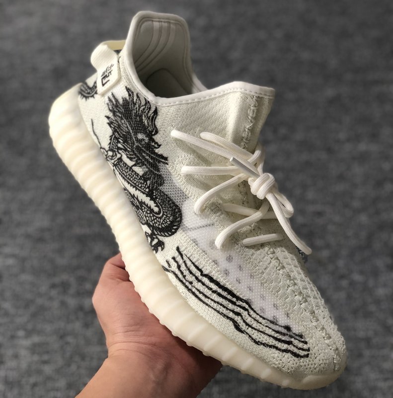 아디다스 Yeezy 350v2 용년 한정판 흰색/검정색 001-271481