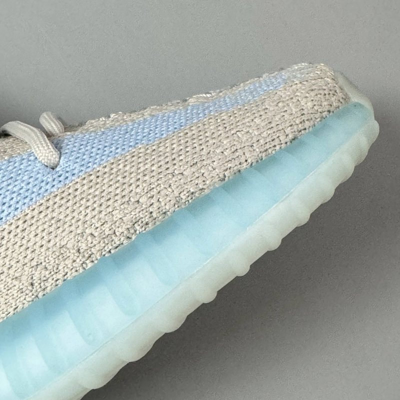 Yeezy 350 V2 하늘색 스니커즈 001-271492