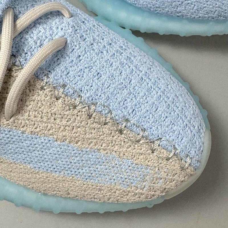 Yeezy 350 V2 하늘색 스니커즈 001-271492
