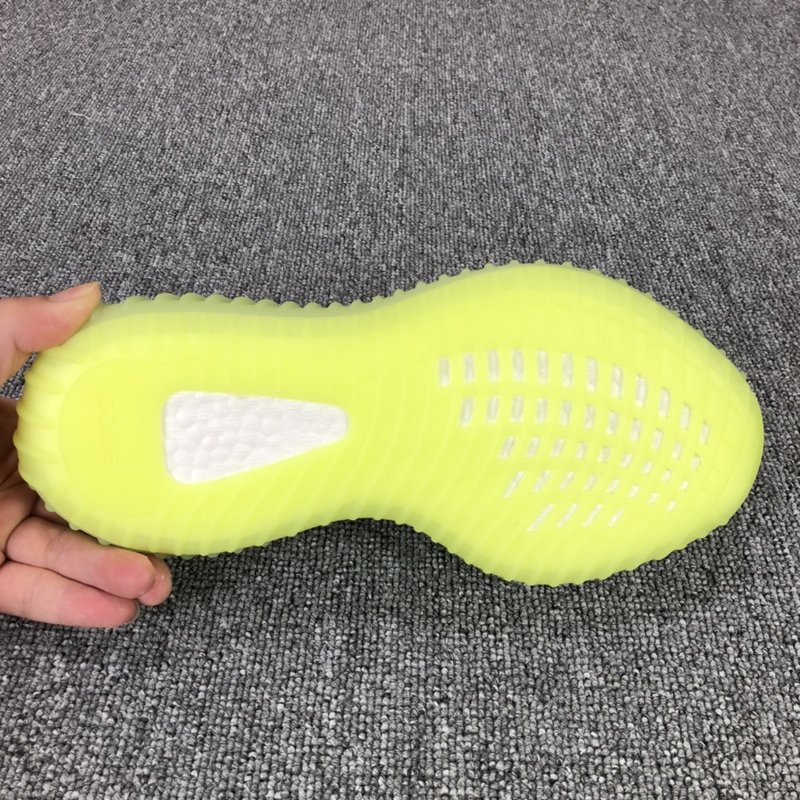 VK 정품 Yeezy 350 운동화 001-271501