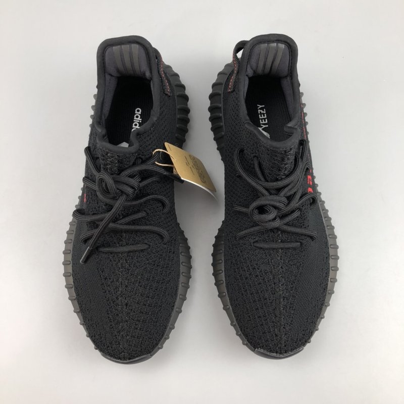 Yeezy 350 V2 블랙레드 스니커즈 001-271509