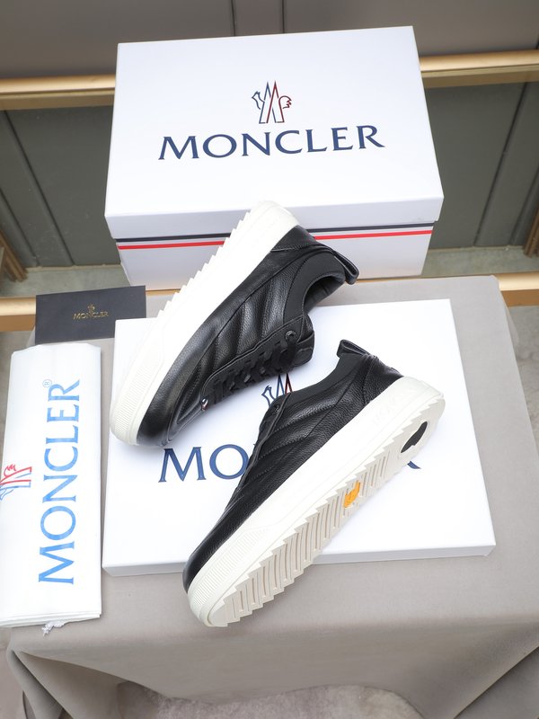 Moncler 몽클레어 남성 아웃도어 레이스업 운동화 001-271730