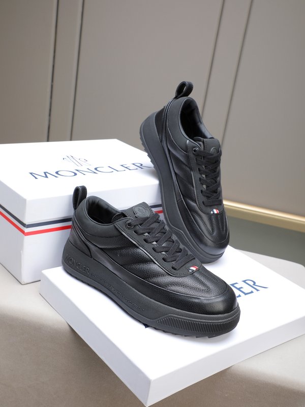 Moncler 몽클레어 남성 아웃도어 레이스업 운동화 001-271731