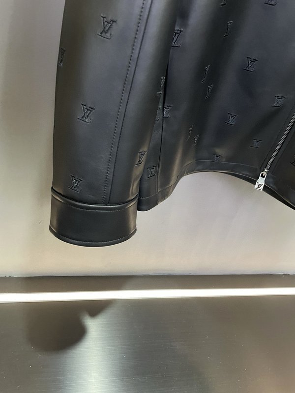 LV 짙은무늬 자수 양피 자켓 001-271777