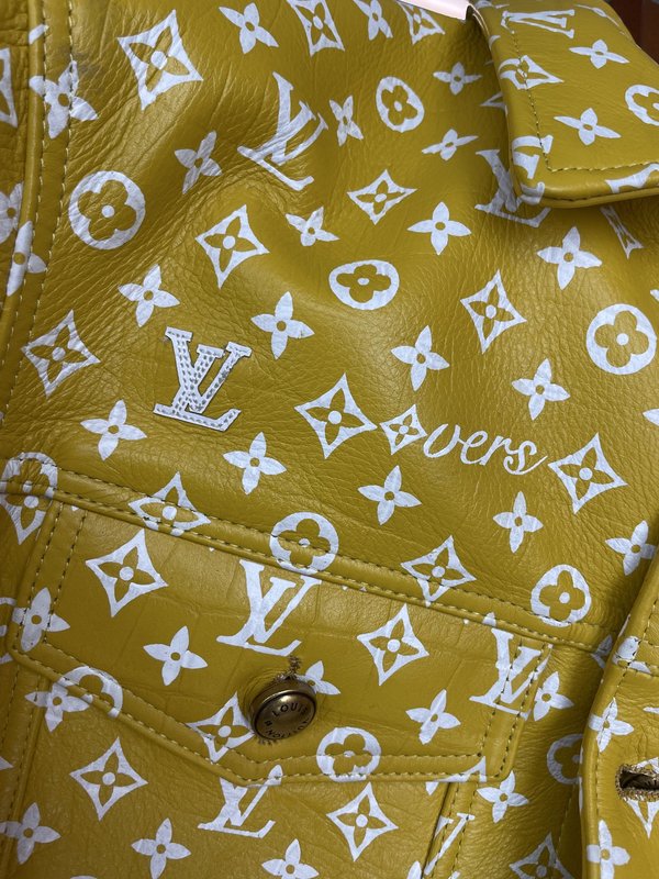 LV 밝은 노란색 모노그램 소가죽 워크 자켓 001-271785