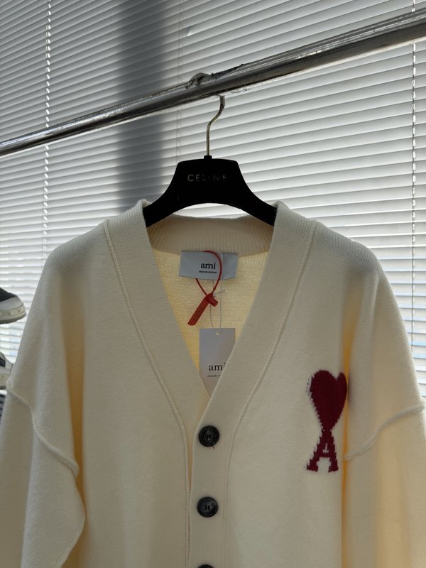 Ami Paris 하트 자카드 가디건 001-271829