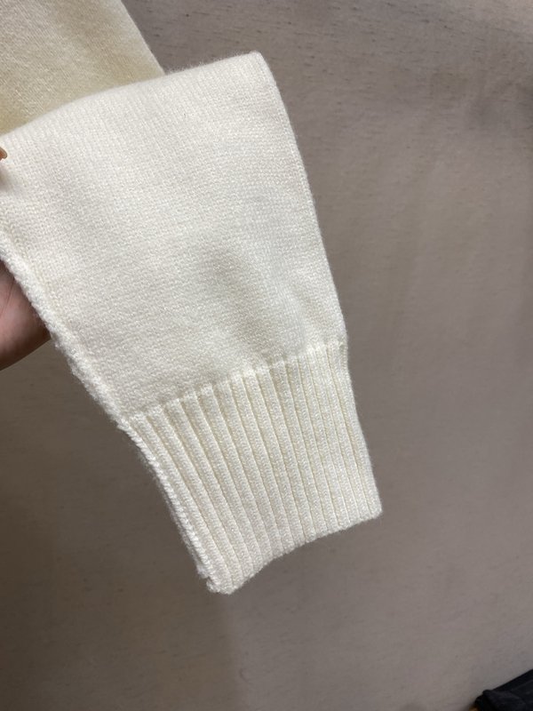 AMI 파리 울 하트 로고 니트 폴로 셔츠 001-271840