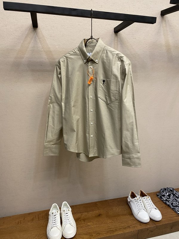 Ami Paris 러브 자수 포켓 셔츠 001-271849