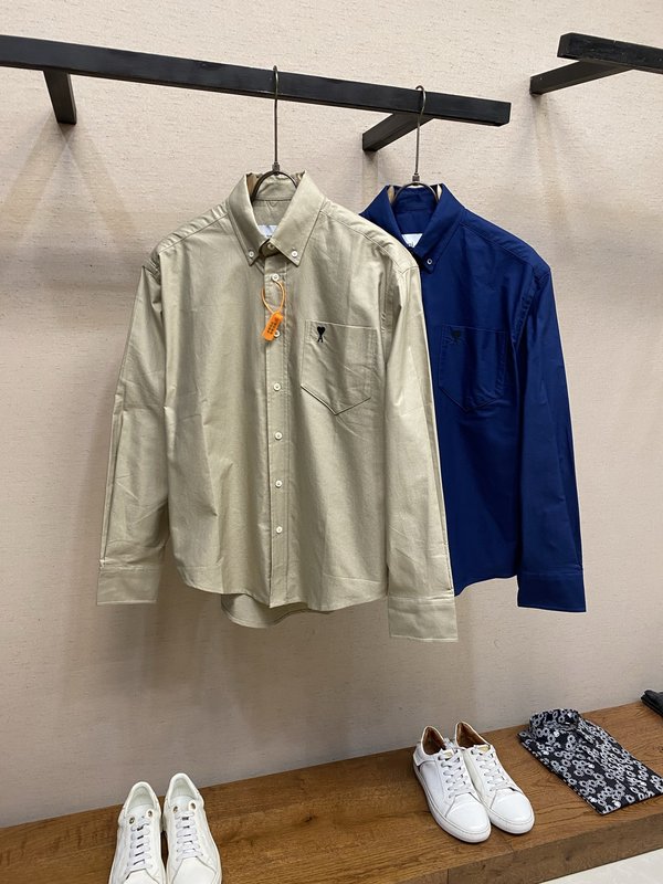 Ami Paris 러브 자수 포켓 셔츠 001-271849