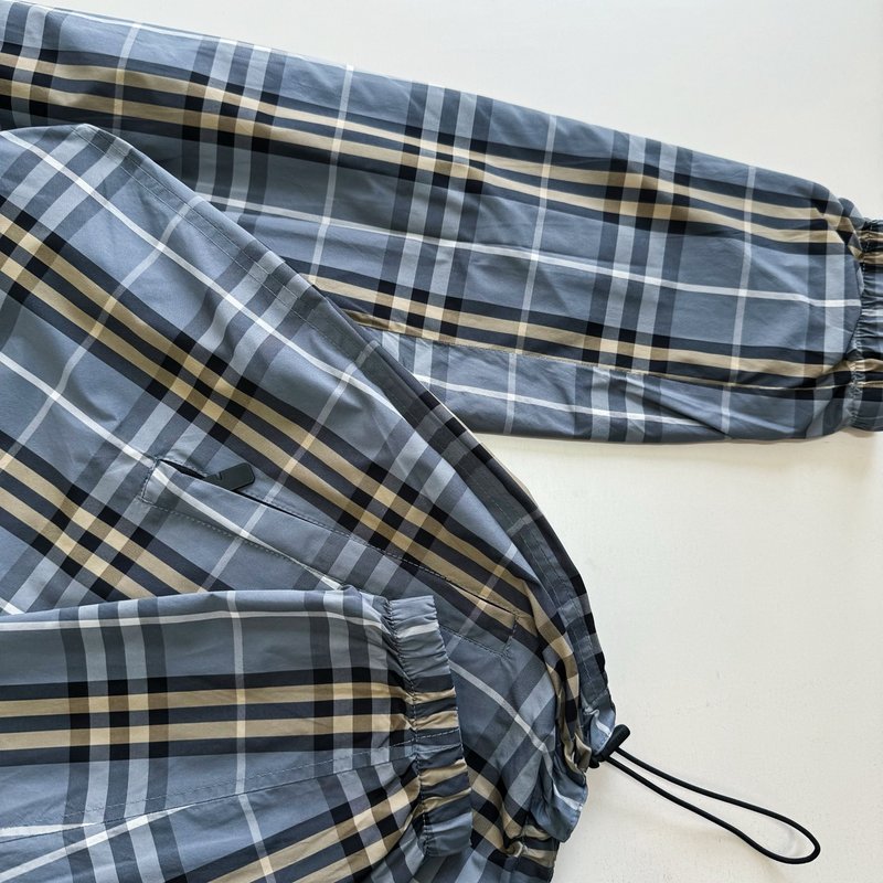 Burberry 양면 착용 격자 무늬 후드 코트 001-271967