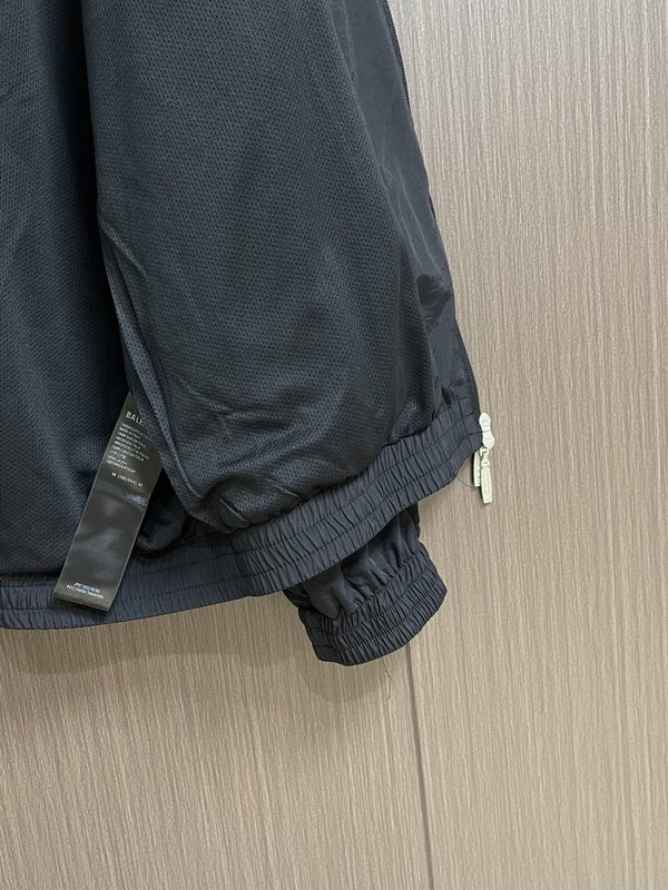 Balenciaga 스탠드칼라 자수 자켓 001-272022
