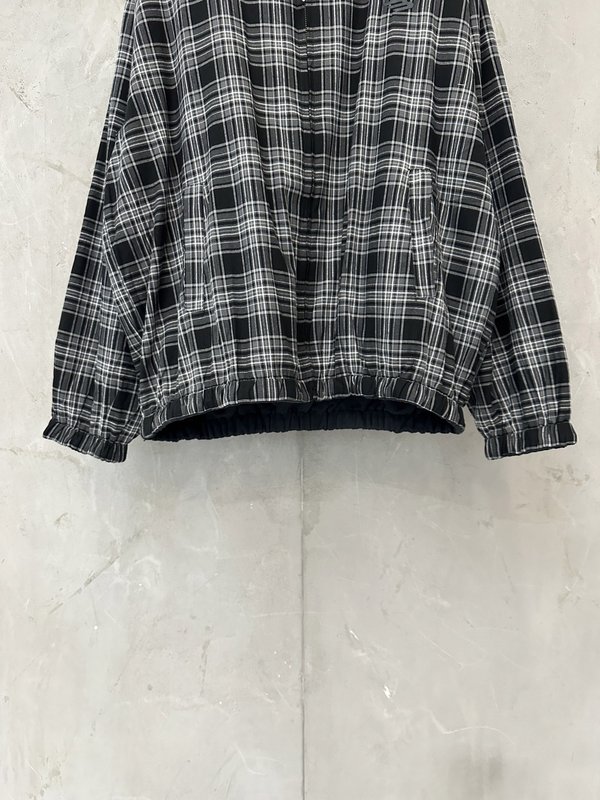 발렌시아가 체크 양면 착용 지퍼 자켓 001-272039