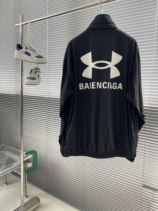 Balenciag 콜라보 신축성 나일론 자켓 001-272053