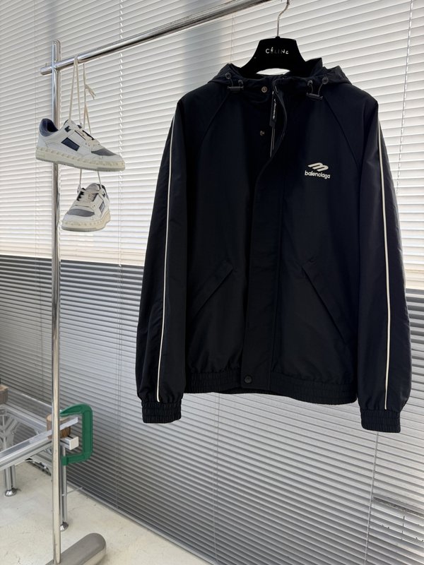 발렌시아가 3B 로고 후드 집업 자켓 001-272054