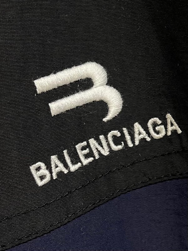 Balenciaga 자수 스탠드 칼라 지퍼 자켓 세트 001-272061