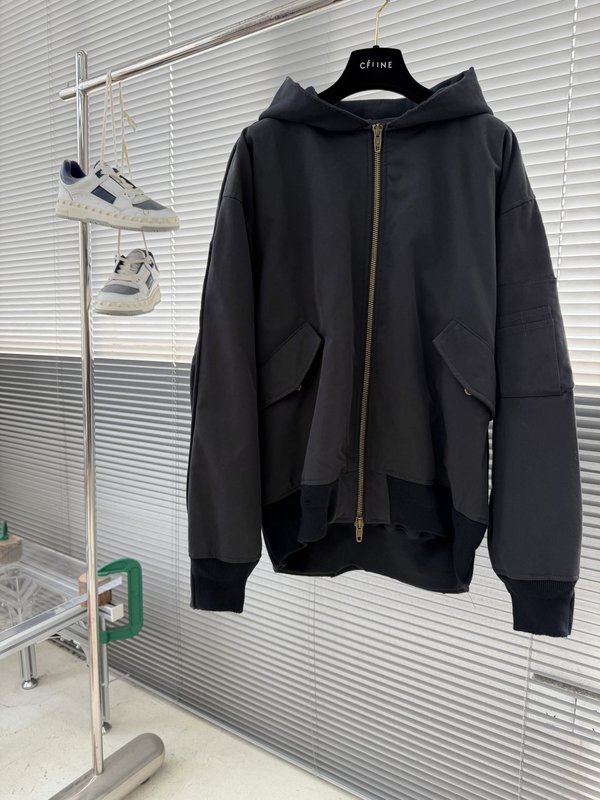 발렌시아가 25FW 전후 패치워크 헤비 코튼 자켓 001-272067