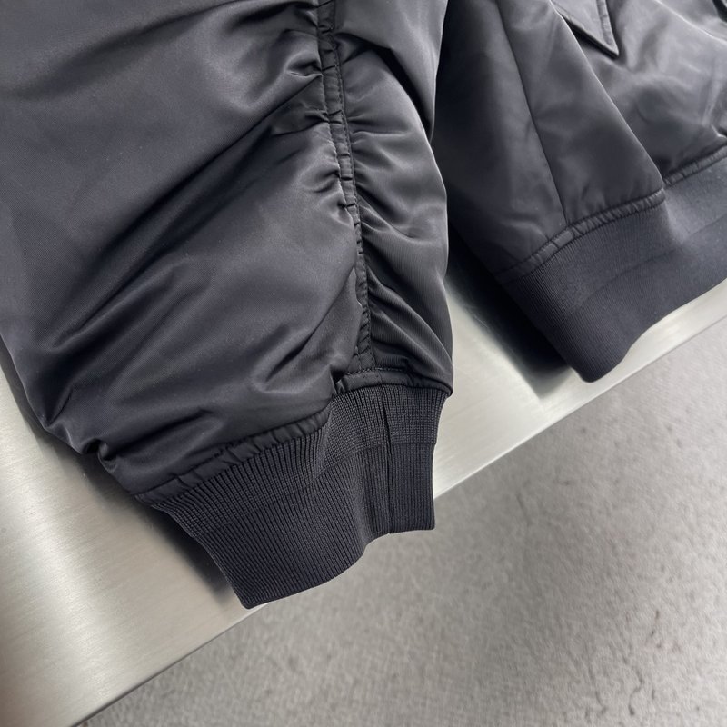 발렌시아가 25SS 신상 레터 자수 자켓 001-272078