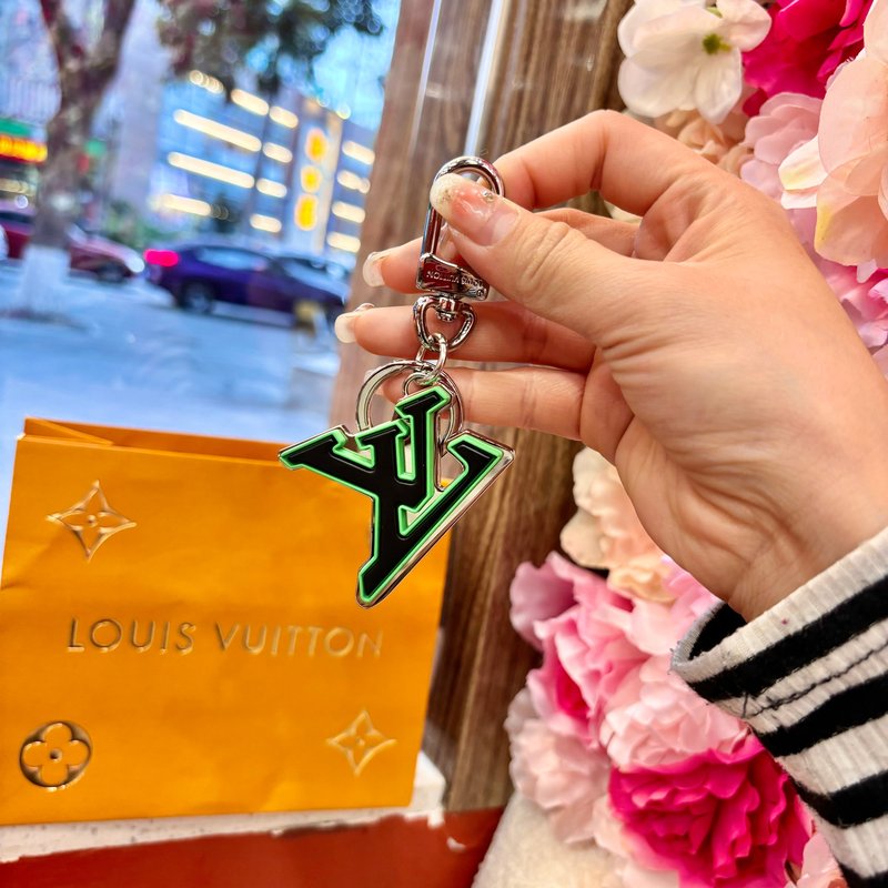 LV 알파벳 심플 키링 001-273105