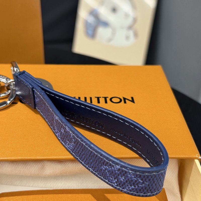 루이 블루 모노그램 키링 백참 001-273155