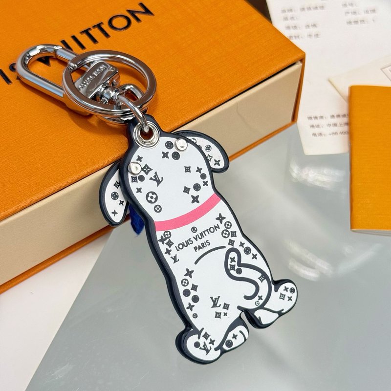 루이비통 달마타 백참 키링 001-273166