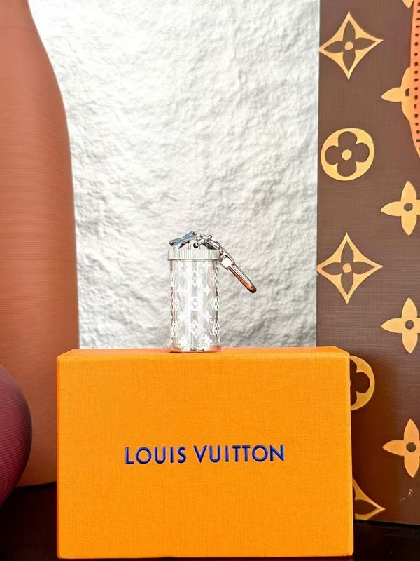 LV 모노그램 미니 캡슐 키링 001-273178