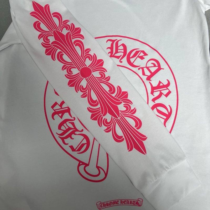 Chrome Hearts 크로스 덩굴 긴팔 티셔츠 001-273424