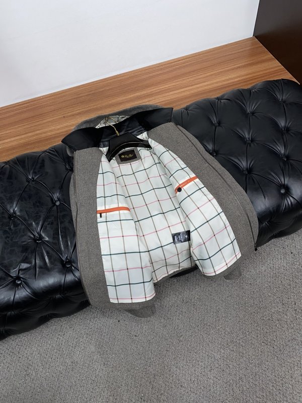 로로피아나 심플 스탠드카라 후드 패딩 자켓 001-273539