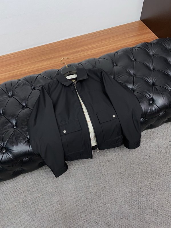 로로피아나 남성 캐주얼 턴다운 칼라 자켓 001-273582