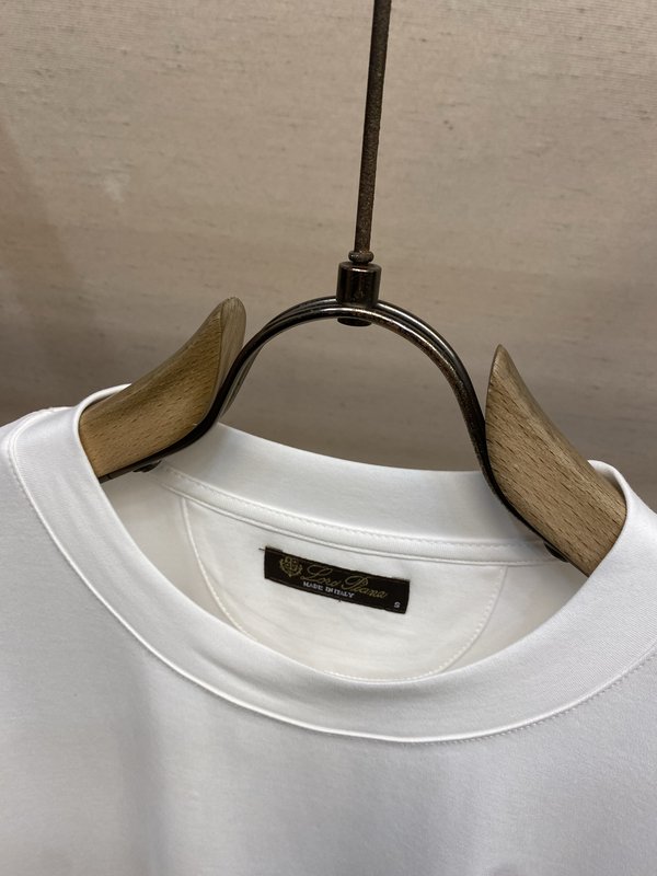 로로피아나 남성 반팔 티셔츠 001-273600