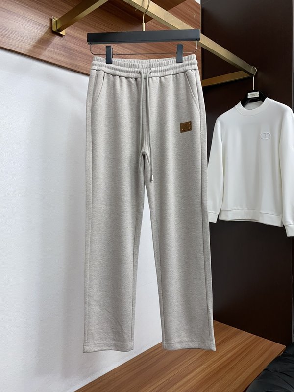 로로피아나 울 캐주얼 트레이닝 세트 001-273630