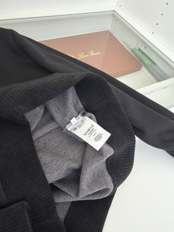 Loro Piana 캐시미어 혼방 하프넥 스웨트셔츠 001-273661