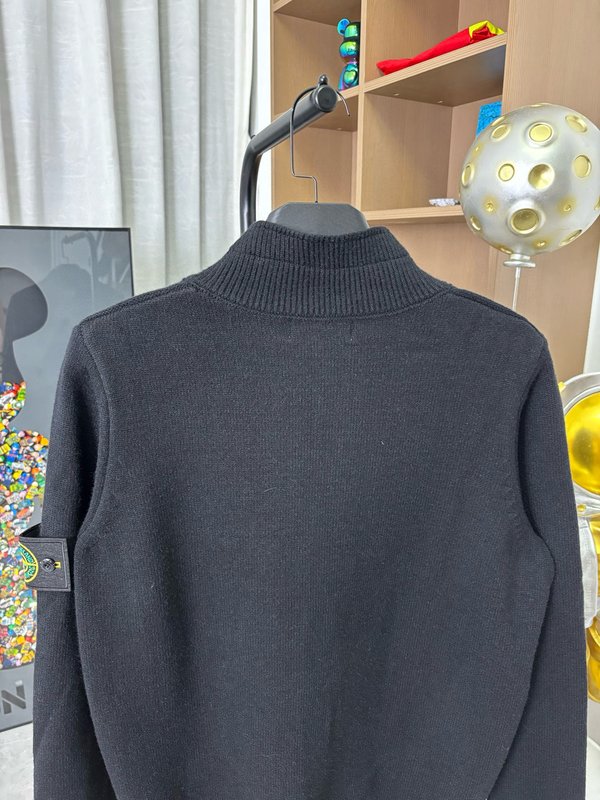 스톤아일랜드 니트 모직 패치 울 반오픈 가디건 001-273694