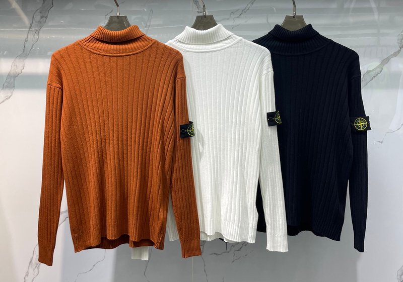 Stone Island 신상 슬림핏 하이넥 니트 스웨터 001-273739