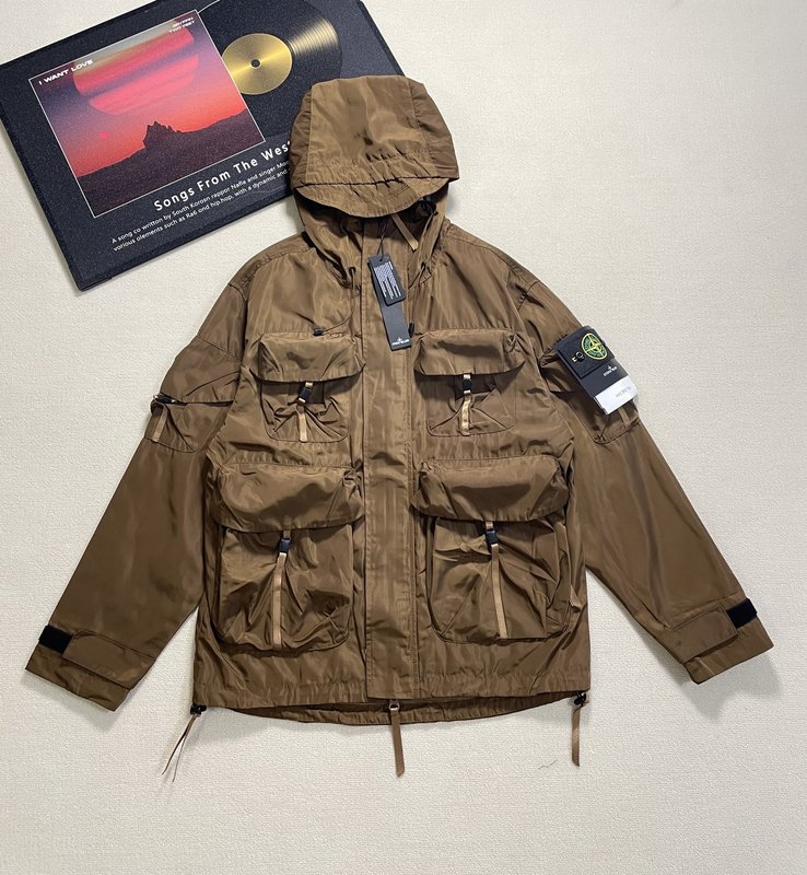 Stone Island 입체 재단 기능성 방풍 자켓 001-273745