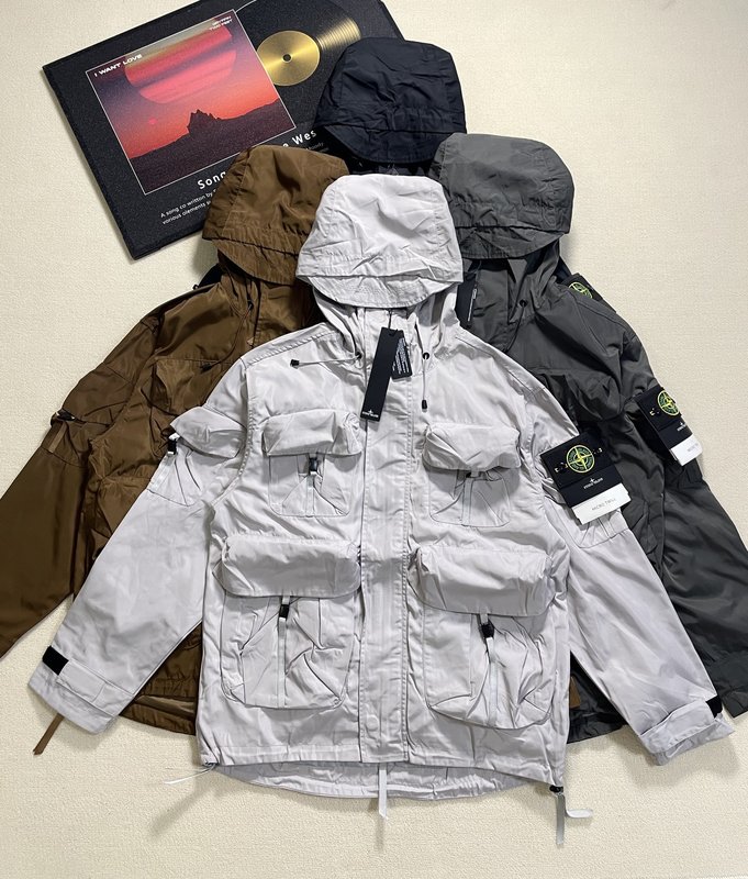 Stone Island 입체 재단 기능성 방풍 자켓 001-273745
