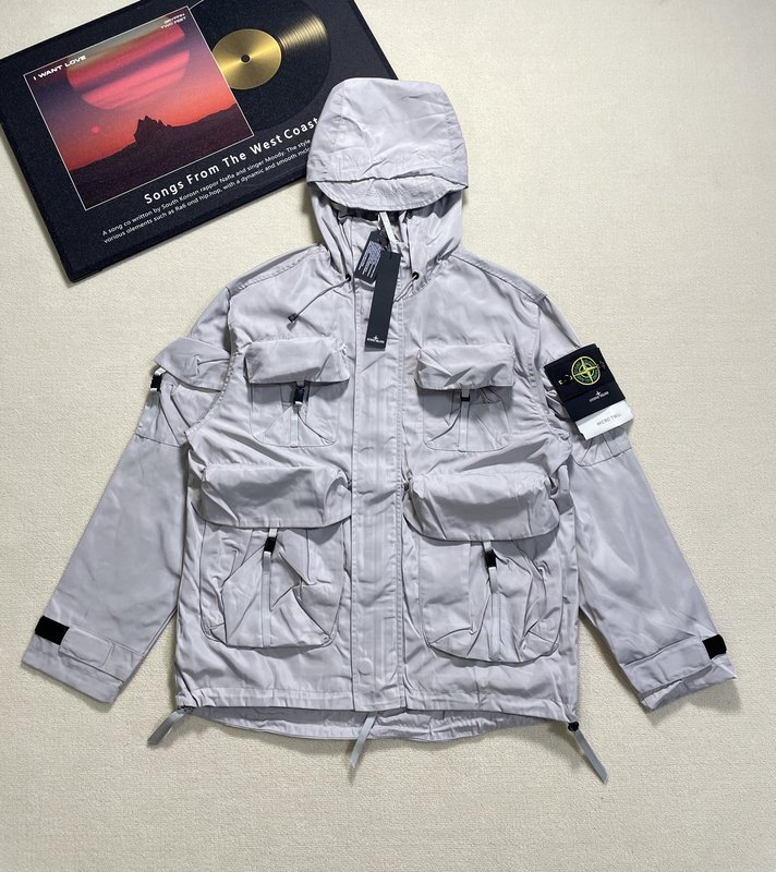 Stone Island 입체 재단 기능성 방풍 자켓 001-273745