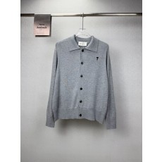 Ami 하트 자수 카라 니트 가디건 001-273804