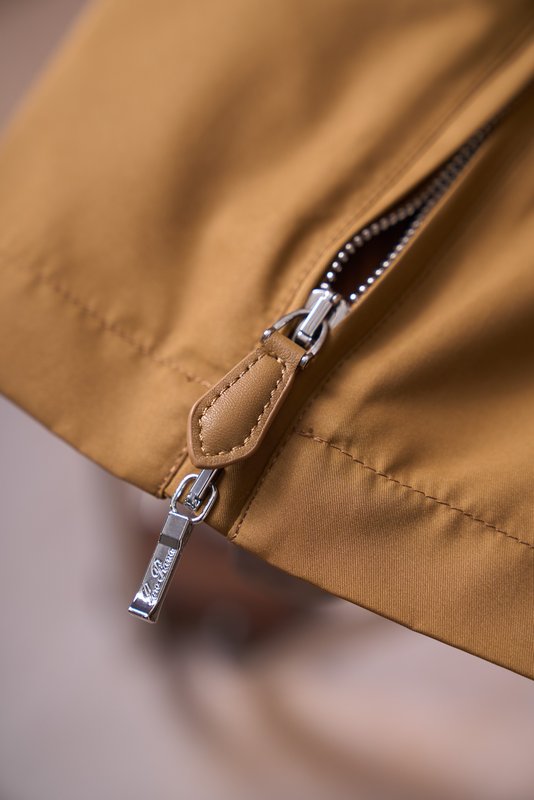 Loro Piana 클래식 방풍 헌팅 재킷 001-273987