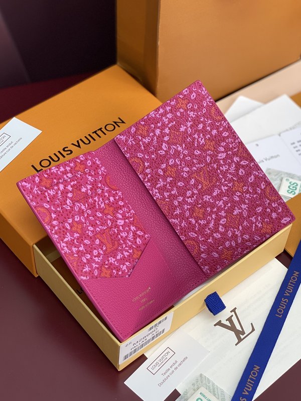 LV Rosalie 패스포트 케이스 (빨간색) 001-274255